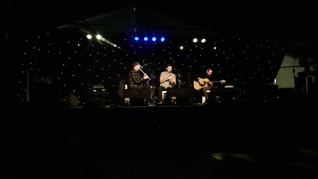 Kevin Crawford, Colin Farrell et Patrick Doocey au National Celtic Festival 2017 Kevin Crawford, Colin Farrell et Patrick Doocey au National Celtic Festival 2017