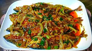 IKAN KEMBUNG KALAU UDAH DI MASAK GINI SEKELUAGA PADA NAMBAH NASI TERUS.‼️