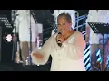 Lupita D'Alessio - No Preguntes Con Quién (En Vivo)