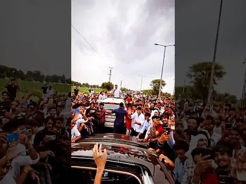 ROAD PE HI MEET-UP KARDIYA❤️😎#elvishyadav #systummm #elvisharmy #fukrainsaan