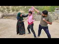 Download Lagu  The officer’s surprise attack on the electrician in Hajar’s house
