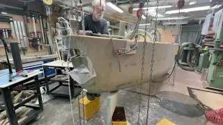 23 Feb 2023 Peter helps to connect tiller and rudder axis.