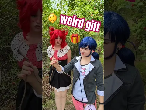 Weird gift | Marinette & Tikki @witchera_ #cosplay | Miraculous Ladybug