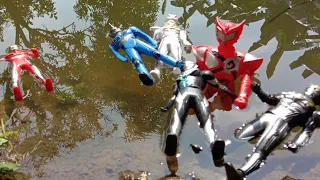 Download Mencari Mainan Ultraman Ribut upinipin | Dinosaurus |Ultraman Zero | NAUFAL KENZIE TV MP3