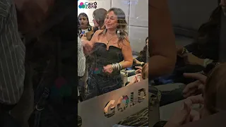 شوف انجي علي عملت ايه لما شافت الفنانة القديرة ميمي جمال 