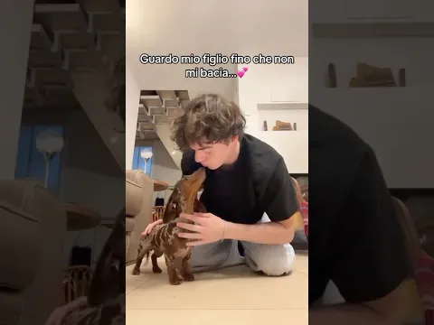 MI HA BACIATO DA SOLO😍❤️