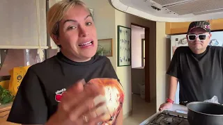 Haciendo de comer con Mako