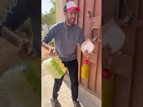 طلب سندوتش وسرق الكولا.. قصة زبون غيرت حياته مسامحة صاحب المطعم له.🍔 #funnyvideos