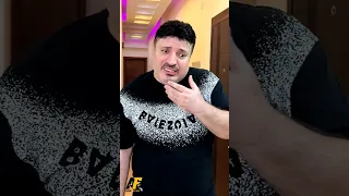 عندما ترى الجميع يتصرفون بغرابة                                              دندنها