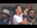 Carlos Vives & Prince Royce - Volví a Nacer (Concierto de la Hispanidad desde La Puerta de Alcalá)