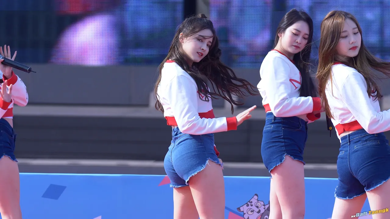 181007 낸시 Nancy 모모랜드 MOMOLAND '뿜뿜 BBoom BBoom' 4K 60P 직캠 @씨름페스티벌 by DaftTaengk