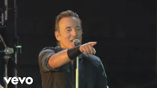 bruce springsteen dancing in the dark from born in the u s a live london 2013 