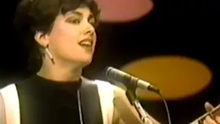 The Bangles - The Real World