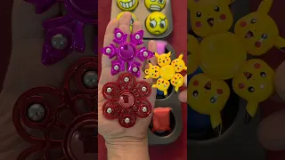 ده شكل ي وأنا بحاول أروق نفسي بحتتين سبنر معدني وواحد خشبي لامع 