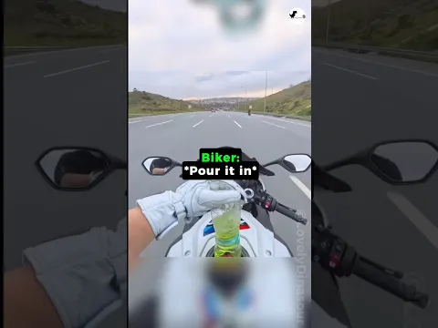He was pouring fuel while riding the motorbike 💀