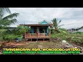 Download Lagu Rumah transmigrasi yang unik menggunakan pintu sleding dan dikerjakan ahlinya
