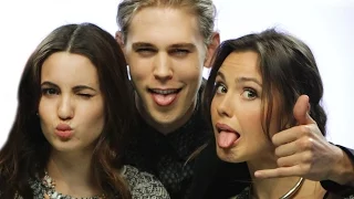 the shannara chronicles cast spill on steamy love triangle fun times filming u0026 more 