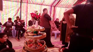 شوف الاب شلون يبجي ع ابنه نعي بصوت منتظر العبودي 