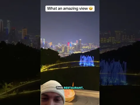 This restaurant got one of the best views on earth