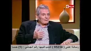 بوضوح ك عادل هيكل في فيلم إشاعة حب شديت عمر الشريف بجد و كسر اليدكور و بنطلونه إتقطع  بوضوح ك عادل هيكل في فيلم إشاعة حب شديت عمر الشريف بجد و كسر اليدكور و بنطلونه إتقطع