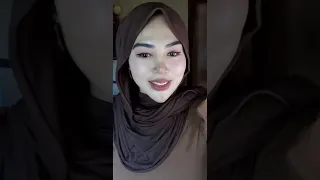 jilbab montok bergoyang 