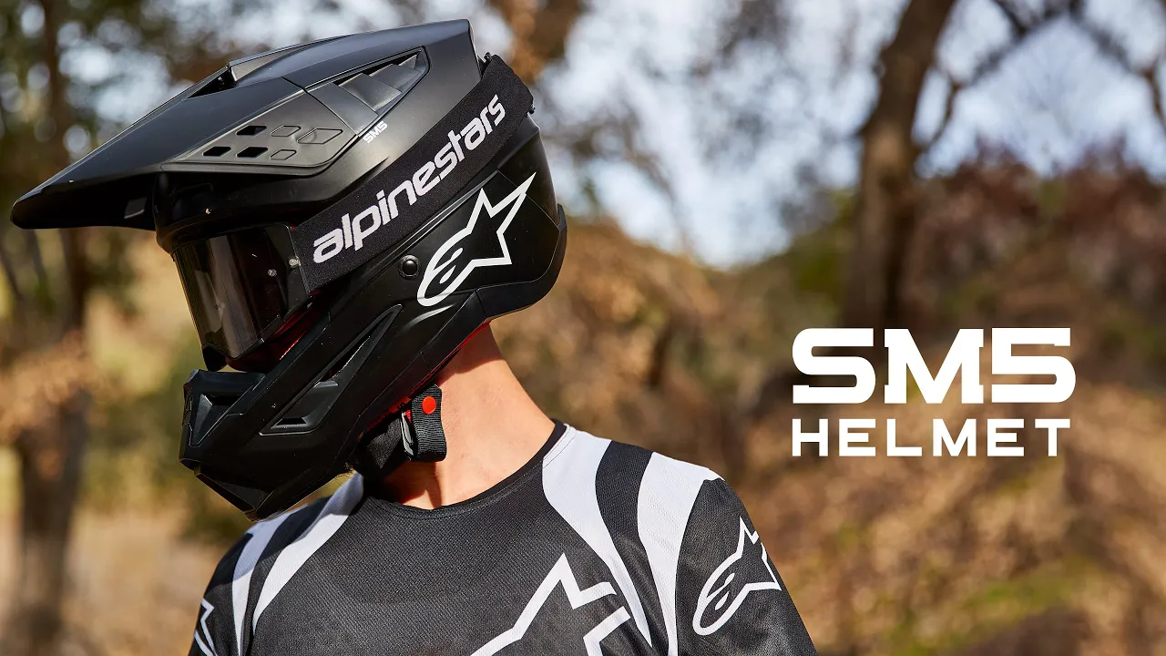 Alpinestars SM5 Action 2 MX Helmet | 24MX