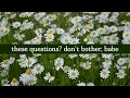 Maisie Peters - Questions (Lyrics)