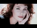 Kelly Lebrock