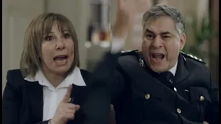 لما تبقى قاعد مع واحدة شايفة نفسها وتطلع فى الاخر شغالة قومي يابنت القرعة أستاذ ورئيس قسم 