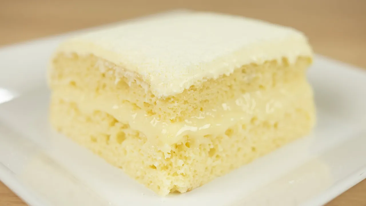 BOLO GELADO DE COCO - O MAIS FÁCIL - RÁPIDO E GOSTOSO DO PLANETA - INCRÍVEL -  Isamara Amâncio