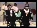 Download Lagu MCs Junior \u0026 Leonardo - Rap Das Armas ( Versão Original ) legendado.