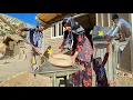 Download Lagu Nomadic Lifestyle: Strong Mother Builds Winter Shelter in Cold Mountains