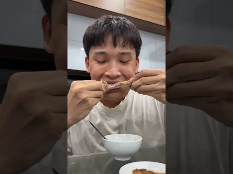 Tôi khi một múi mặc sơ mi kiểu