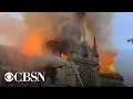 Video di Notre Dame Cathedral in Paris on fire, live stream
