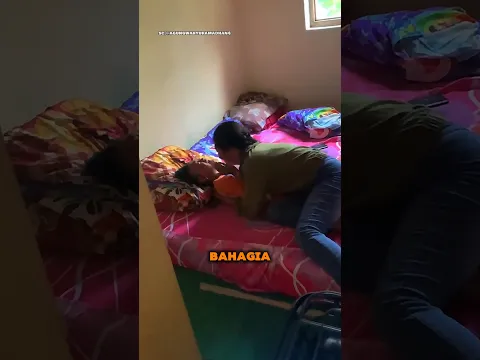 Tangis Haru seorang Anak Saat Diberi Hadiah Oleh Sang Ayah
