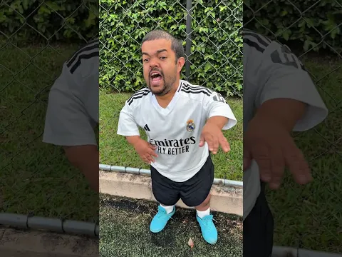 ANÃO VS LAMINE YAMAL ⚽️ #shorts #futebol #barcelona #realmadrid #españa