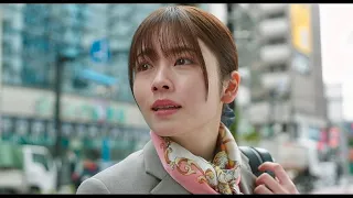 بنت غبية بتعرف ان جوزها وصاحبتها بيخونوها ولما بتواجههم بيقتلوها ولكنها بترجع تنتقم منهم 