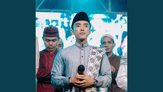 Download Oi Adek Berjilbab Biru (Live) MP3