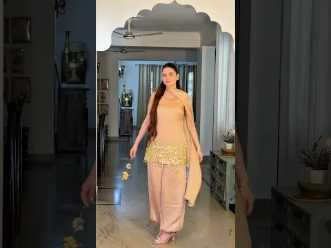 Kaisa lga ye outfit ap sabko? 🥰 #longhairunicorn