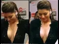 Download Lagu Urvashi Rautela Boob Show Hot Look at Red carpet Scandal
