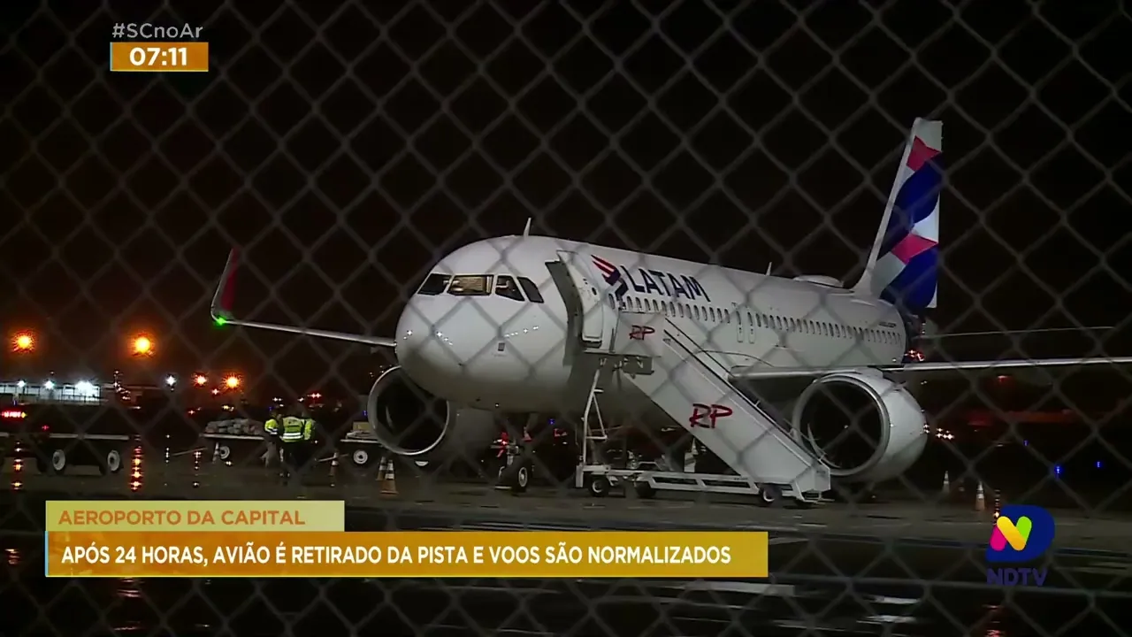 Operações do aeroporto de Florianópolis voltam a normalidade após acidente com avião na pista