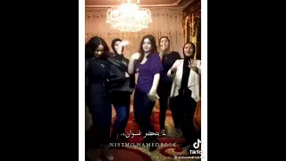  رقص بنات على مهرجان اندال اندال والله مافيكم جدعان دندنها