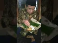 Download Lagu Makan lahap nasi kucing di hajatan wedding #shorts #makan #lahap #hajatan #wedding #mukbang #kucing