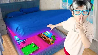 aku membuat ruang rahasia dibawah kasur yang tidak akan pernah di temukan 