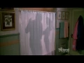 Download Lagu The King of Queens: Doug Sings in the Shower