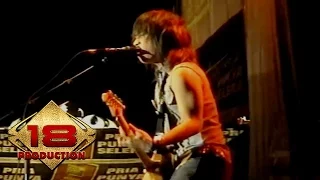 Download J-Rocks - Serba Salah (Live Konser Lampung 4 November 2005) MP3