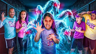 FIZEMOS TESTES PARA DESCOBRIR SE A LIZ É UMA SKINWALKER !