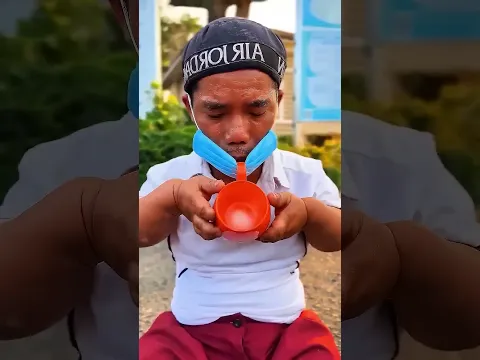 Duet với anh lùn cute