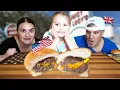 Download Lagu Britten proeven voor het eerst Amerikaanse Juicy (Jucy) Lucy Burgers!