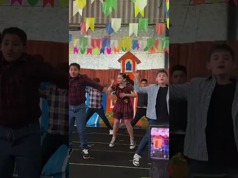 O caipira mais estiloso da escola! 🌽🤠
